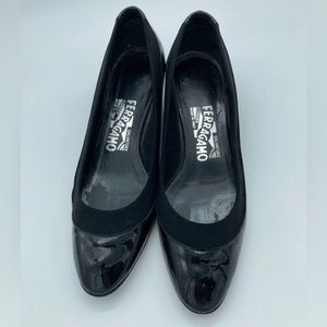 SALVATORE FERRAGAMO BLACK HEELS SIZE 6